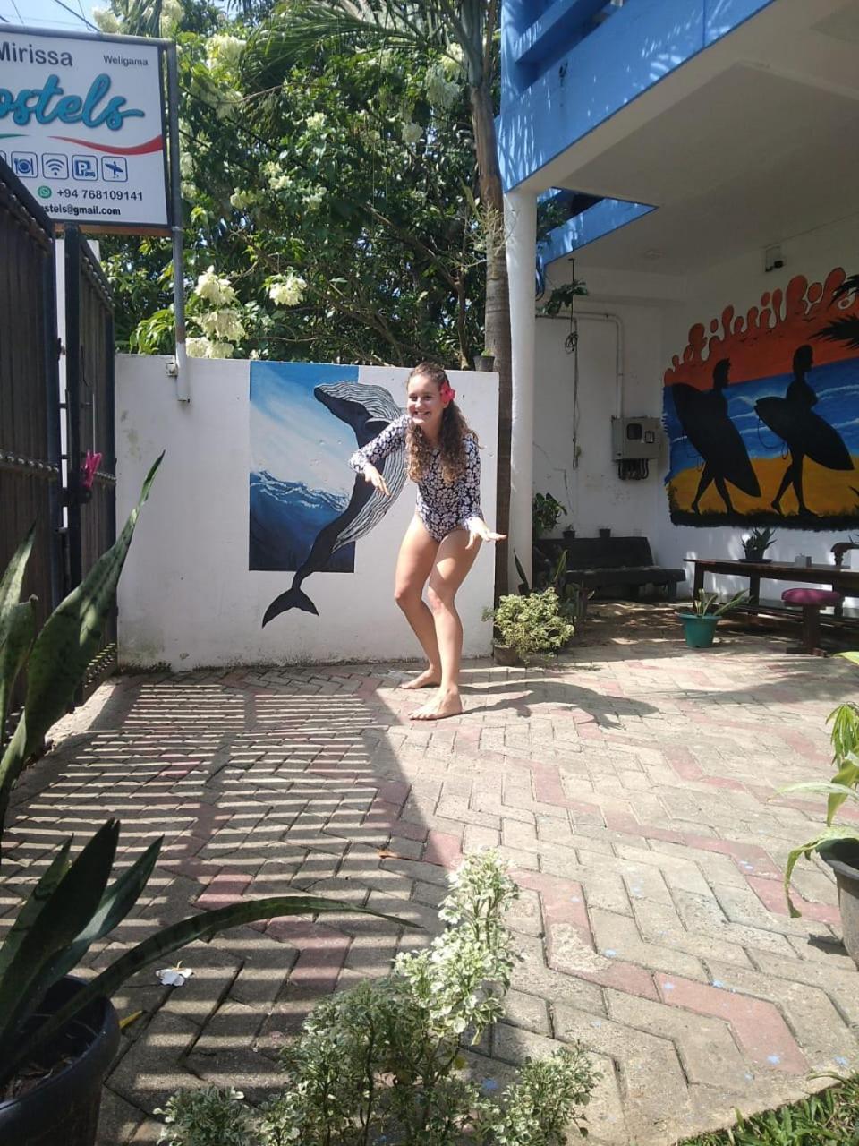 Costels Mirissa Hostel Buitenkant foto